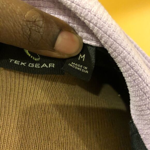 Tek Gear lavender black pullover ***3 for $25*** - Picture 8 of 8